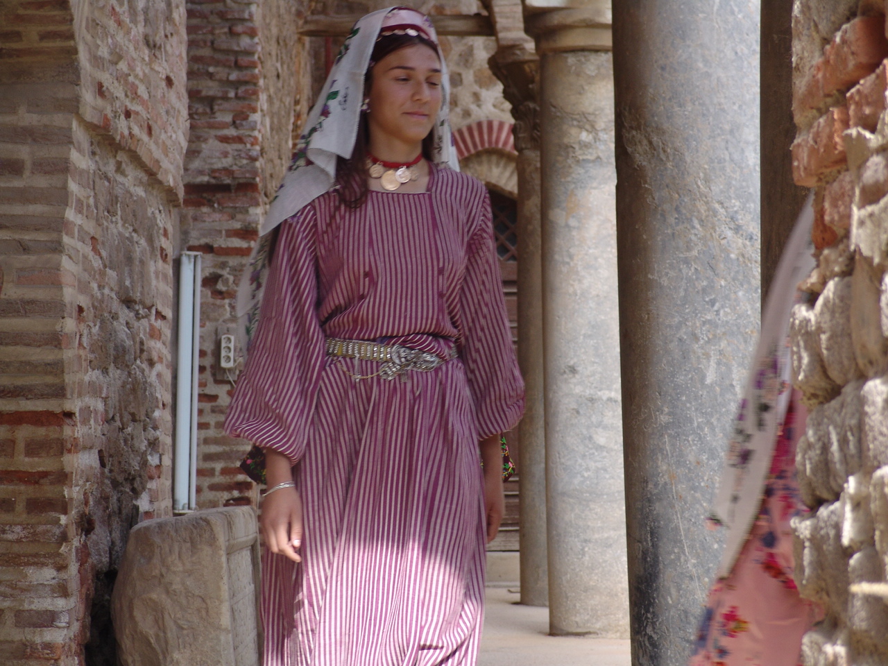 Aksehir elbiseleri 024