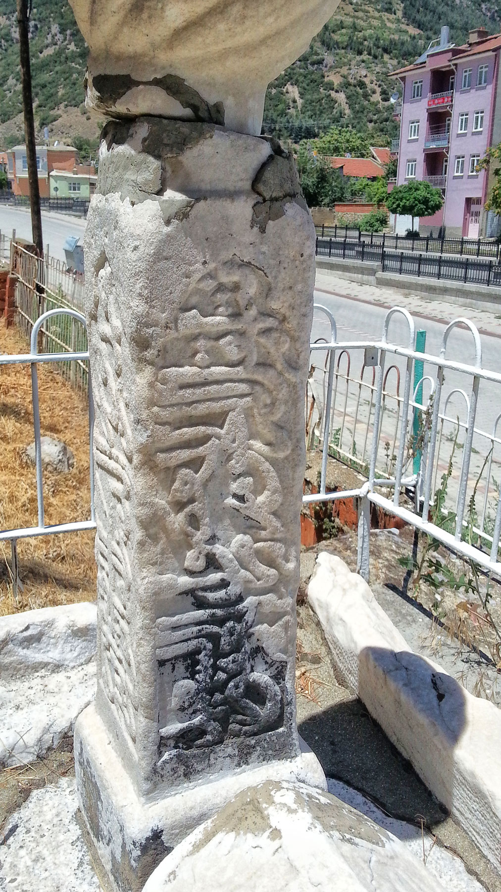 Igdeli dede turbesi 006