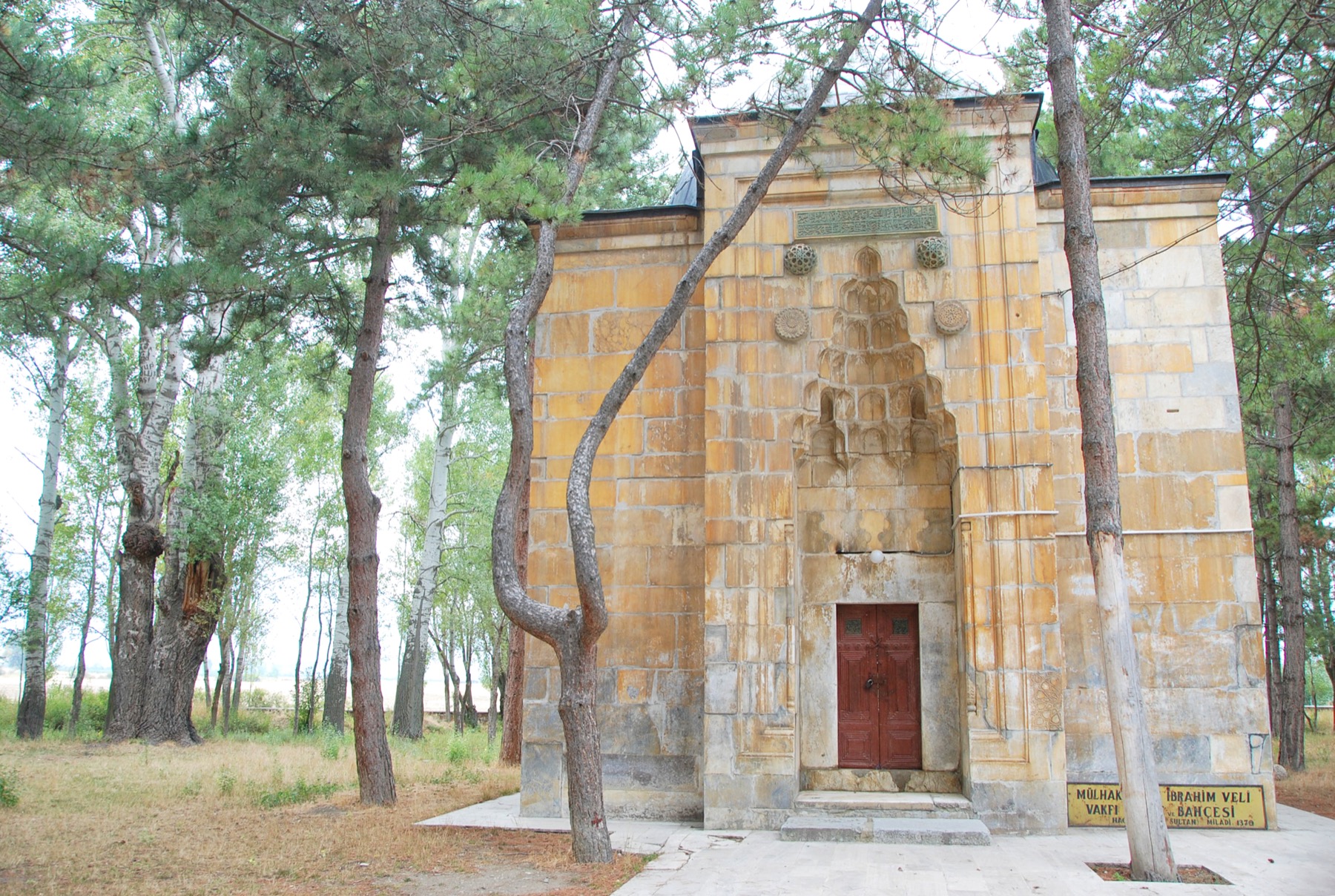 Şeyh Hacı İbrahim Veli Türbesi