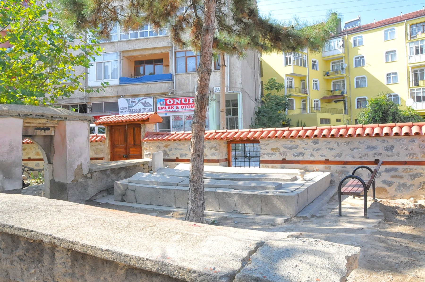 Seyyid yunus turbesi 004