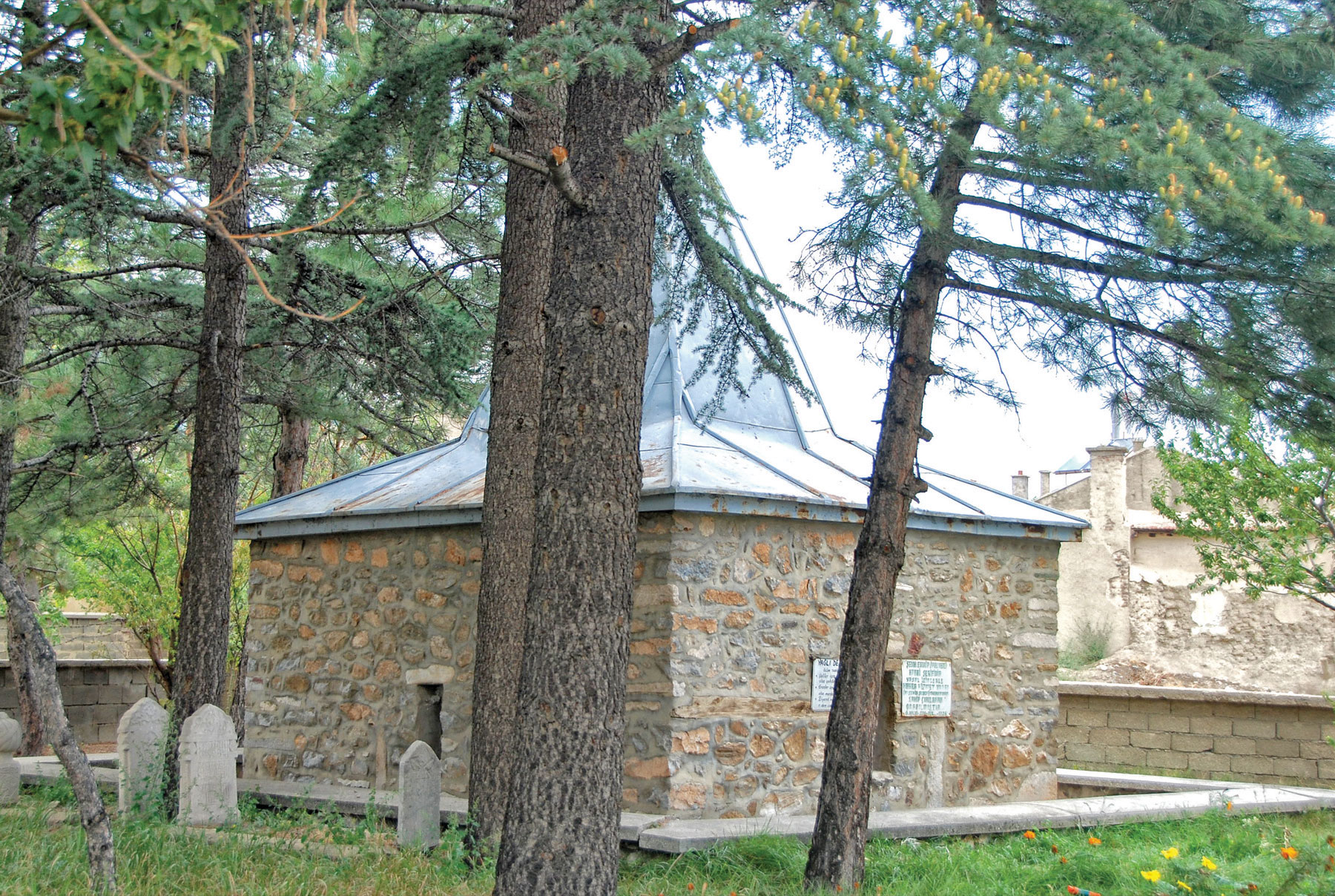 Yagli dede   seyh eyyub turbesi 002