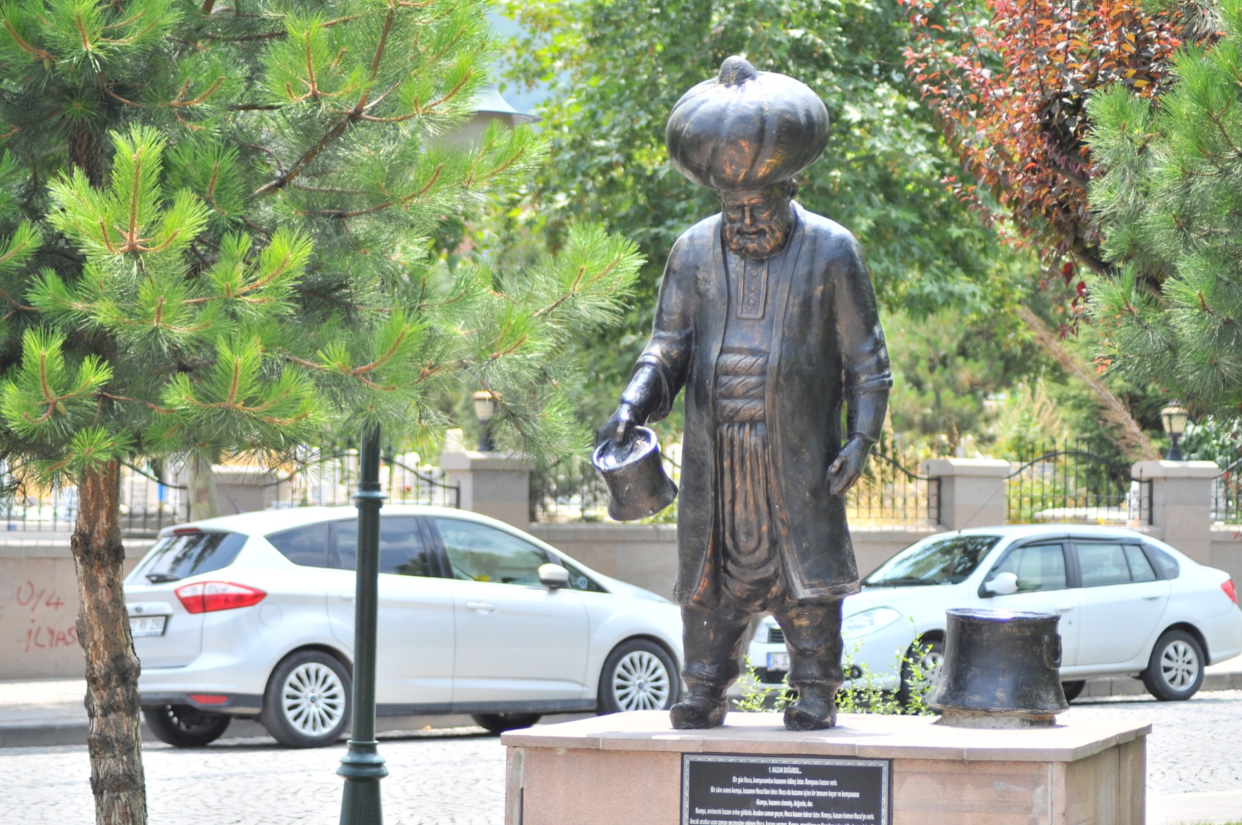 Gulmece parki ve nasreddin hoca heykelleri 010