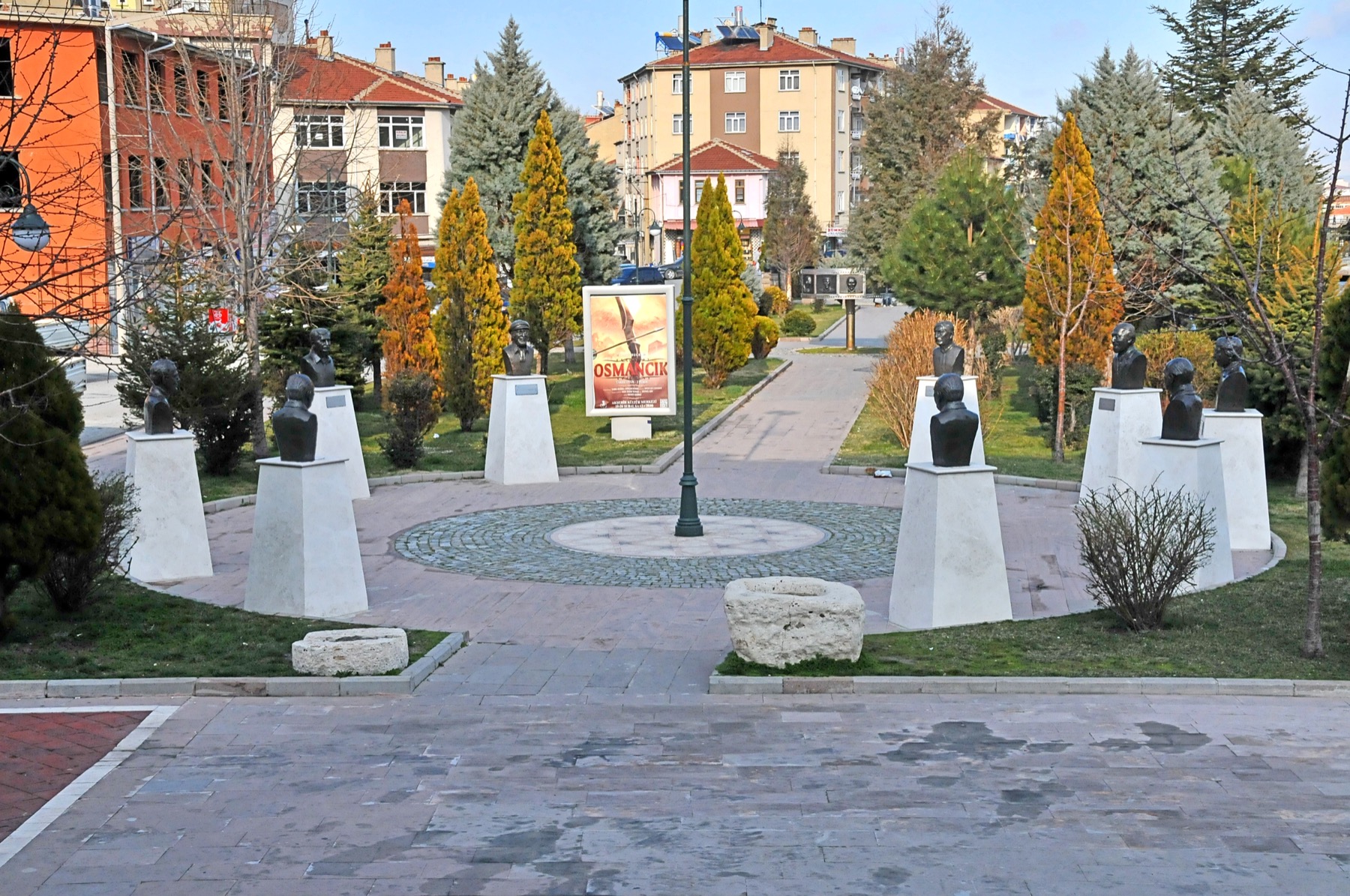 Gulmece parki ve nasreddin hoca heykelleri 023