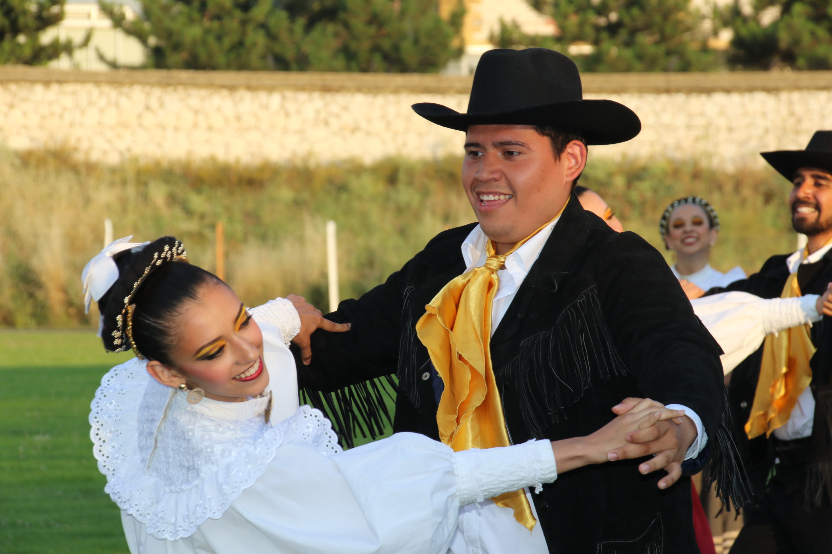 Uluslararasi halk danslari 020