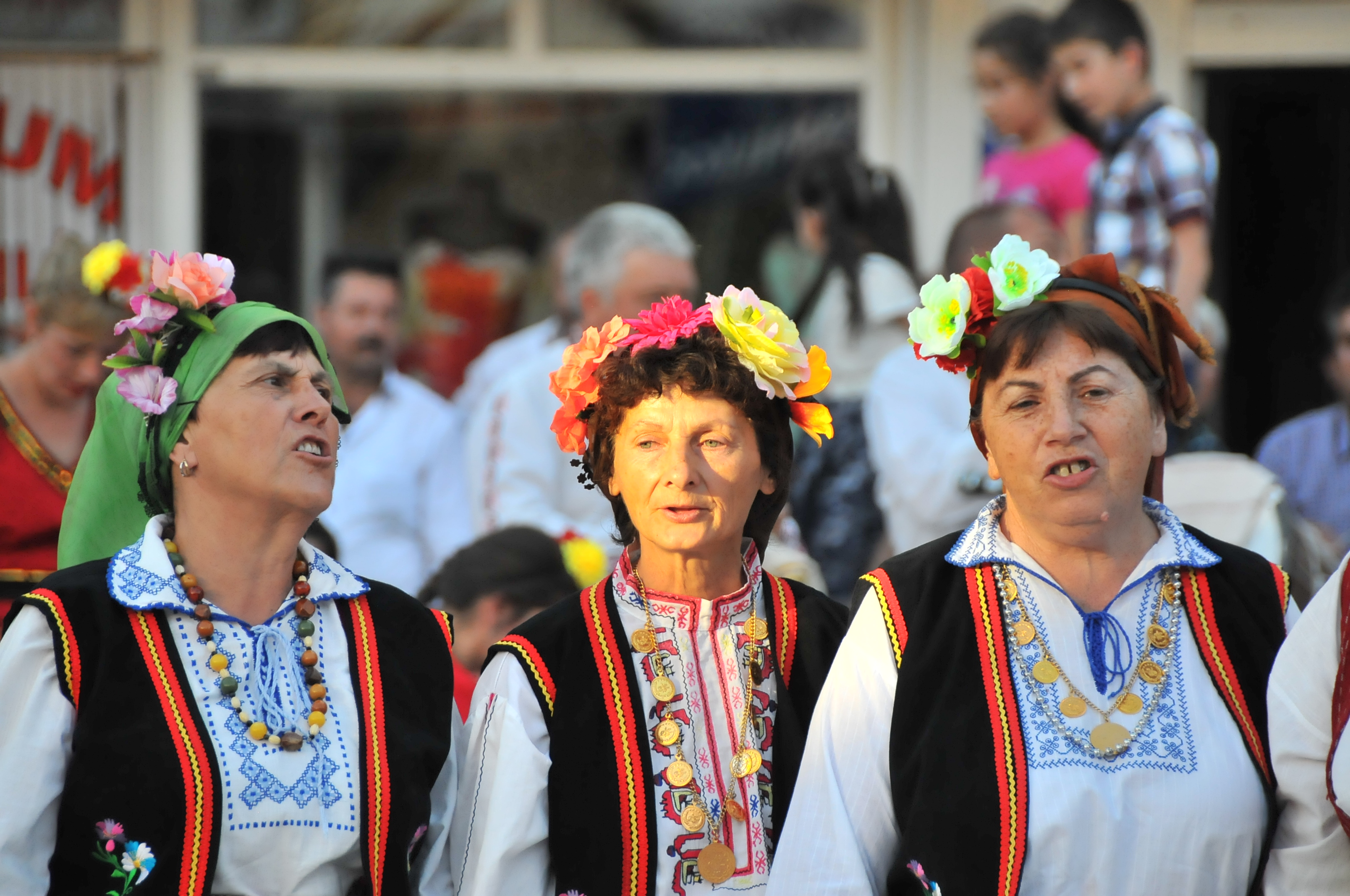 Uluslararasi halk danslari 027